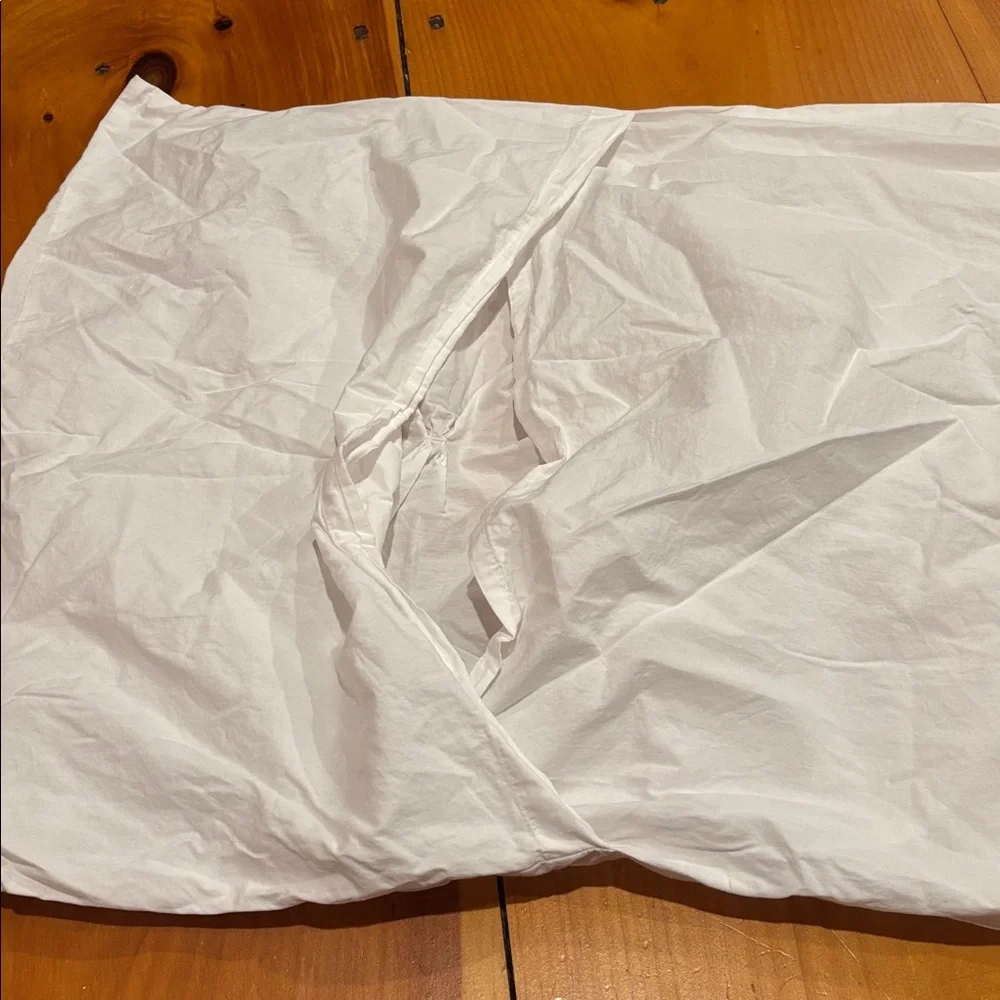 WEST ELM *Standard* White Pintuck Organic Cotton Pillowcase Cover